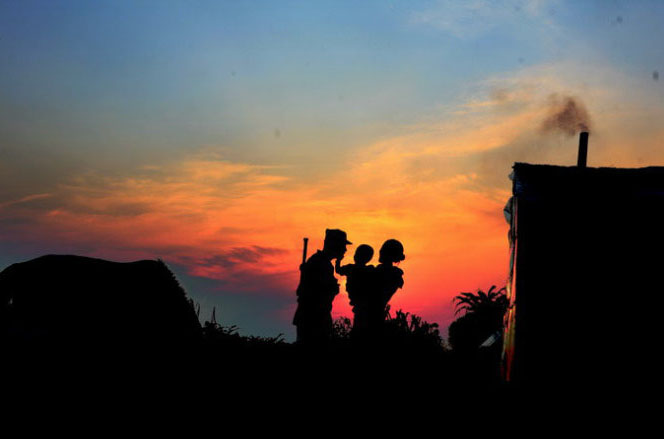 黄沙百战穿金甲,()急!