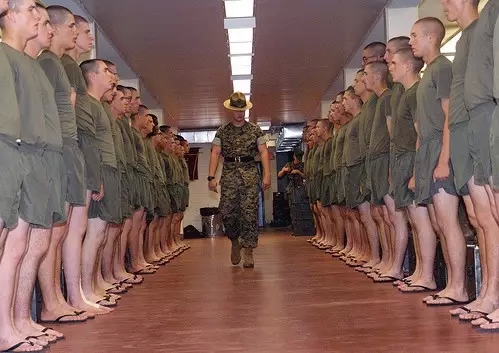 美国大兵不整内务?你太天真了!