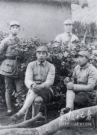 百岁抗战老兵胡继成讲述:“我们在战争中浴火重生”