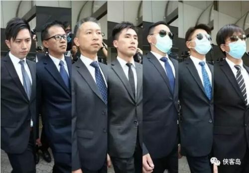 警察入狱，占中者笑了，可香港未来呢？