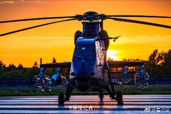 中国直-19E“鸢 ”军贸直升机成功首飞