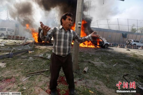 阿富汗首都使馆区爆炸已致90人丧生