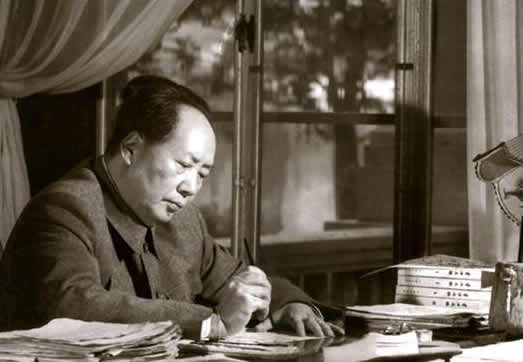 毛泽东关于教科书的编写理念及启示
