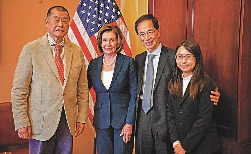大汉奸黎智英被拘捕，随后被保释！