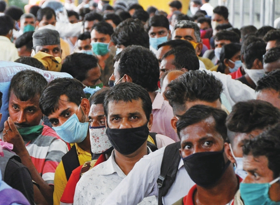 新冠病毒在印度掀起“农村浪潮”
