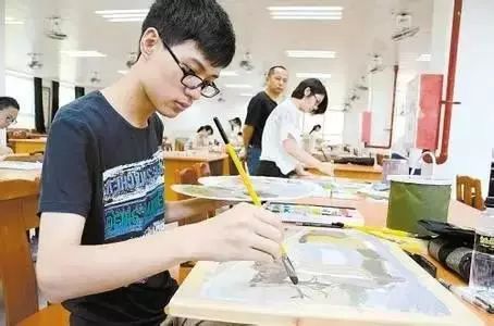 教育部澄清没有“2022年艺术进中考”时间表 不给学生增负