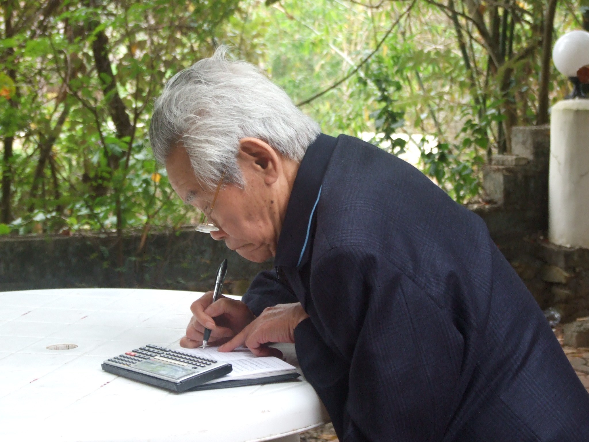 彭士禄