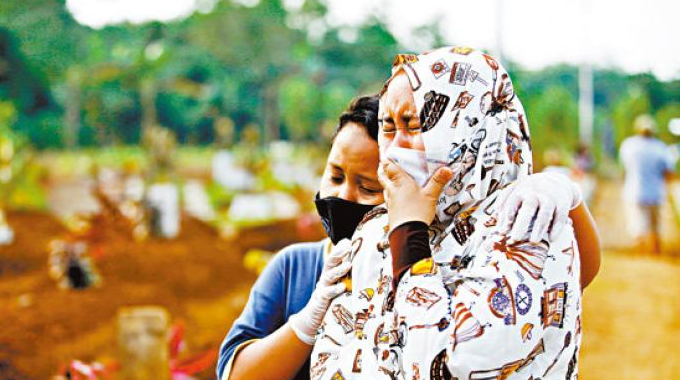 印尼日增新冠死亡病例连续3天过千