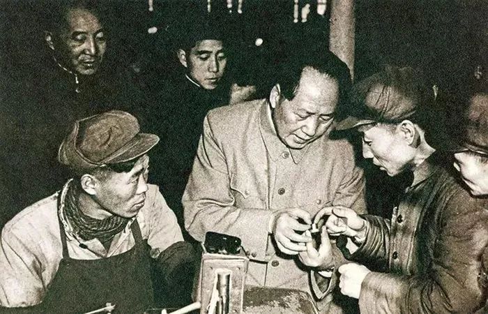 毛泽东怎样开展调查研究