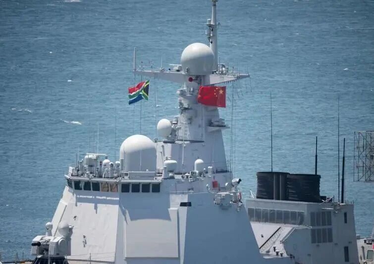 特朗普无底线的霸凌，催生了一种全球性现象...