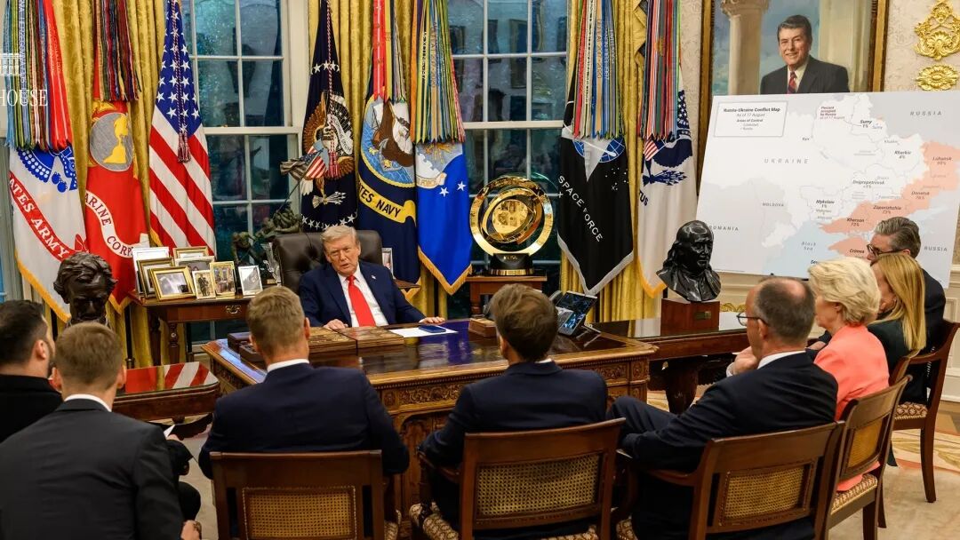 西方乱成了一锅粥，中国一个稀土管控，就让美欧不顾吃相恶狗争食