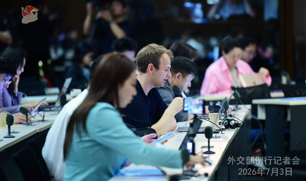 外交部：对美国恶意打压中国远洋渔业发展强烈不满