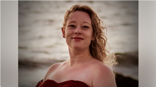 美国军嫂，被执法人员当街枪杀